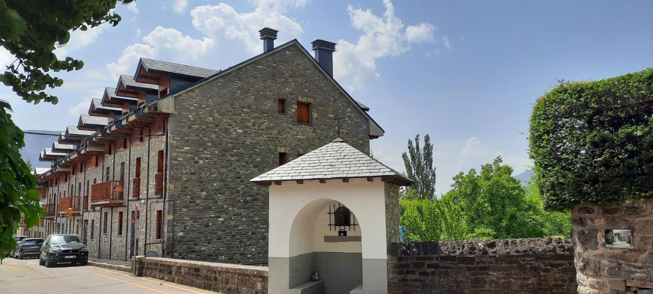El Estudio De Buenavista Biescas Kültér fotó